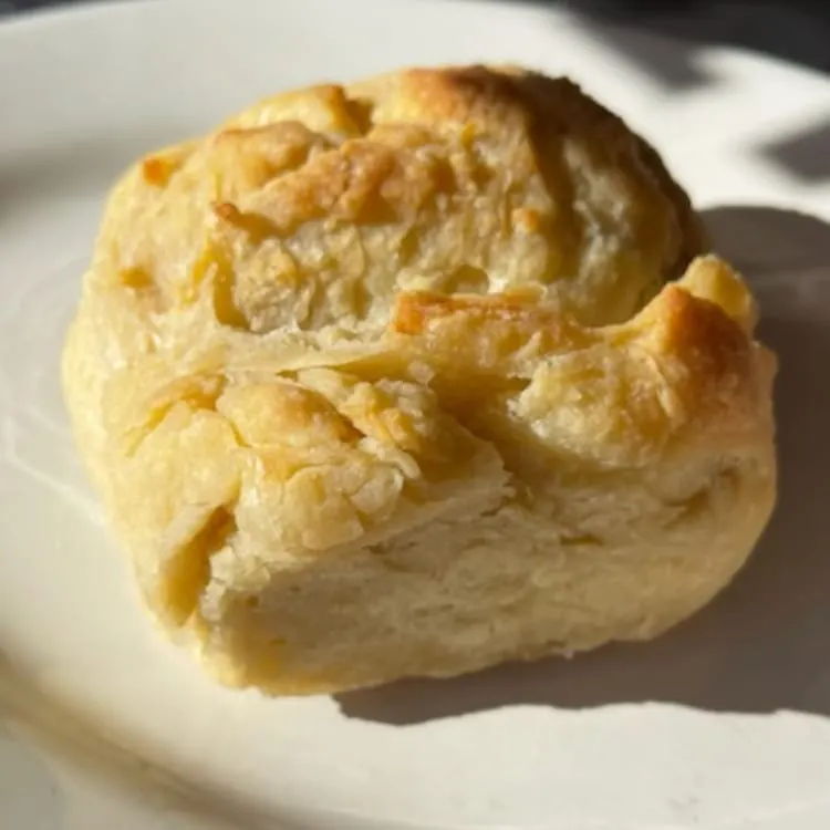 Biscuit.